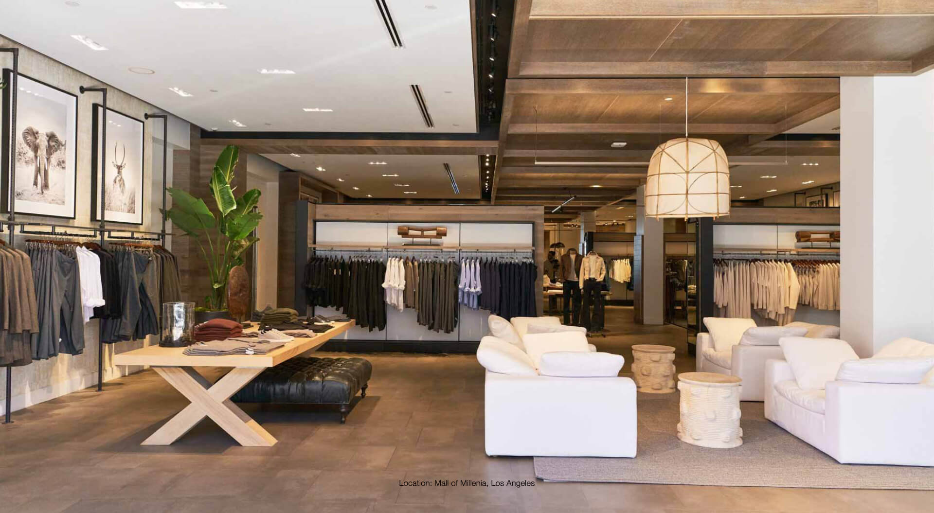 Banana Republic’s Mall of Millenia, Los Angeles Store