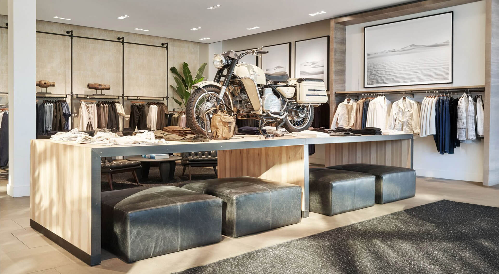 Banana Republic Store Interior Design Merchandising System Concept. Mall of Millenia Los Angeles