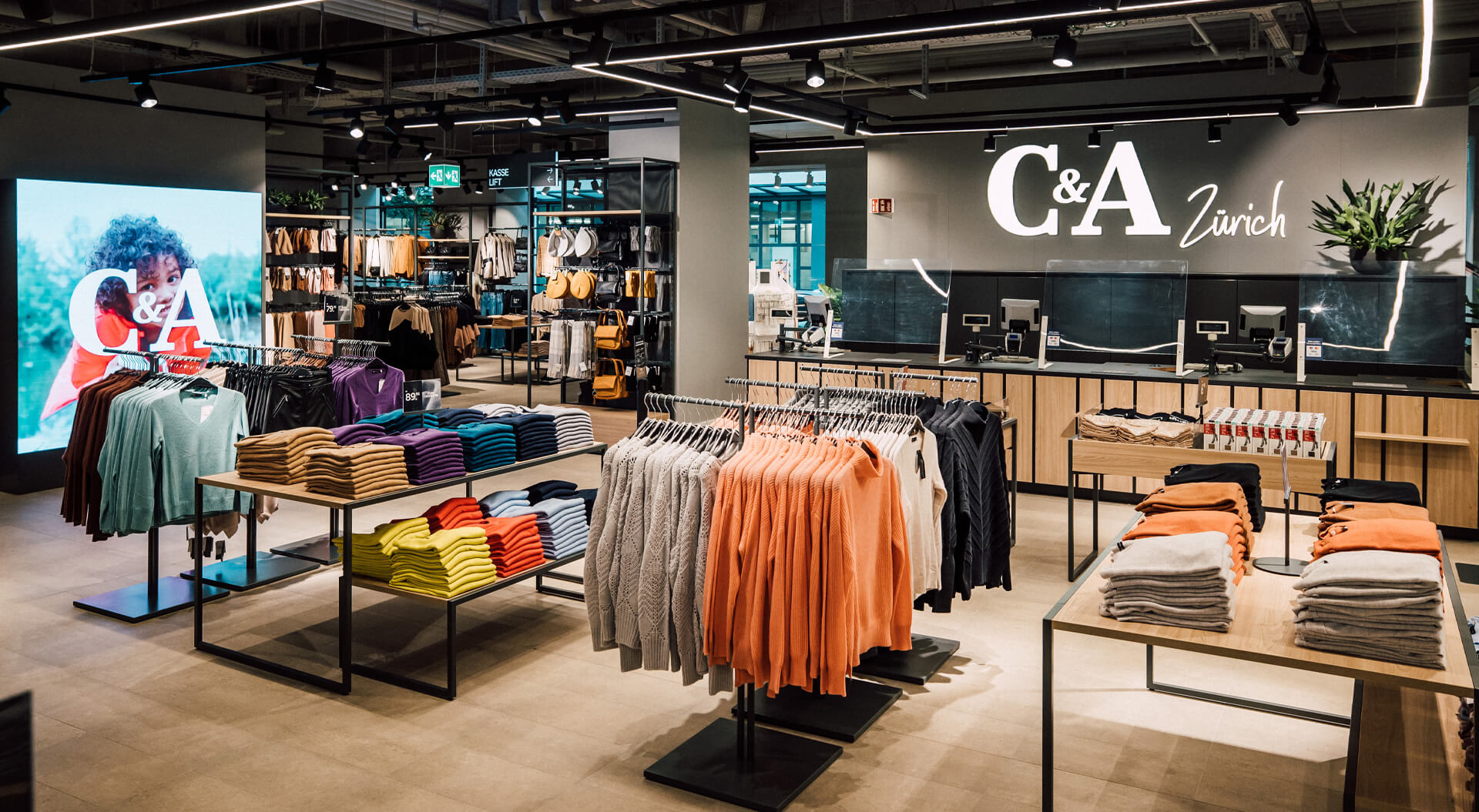 C&A Store Interior design and Visual Merchandising Systems Concepts Zurich