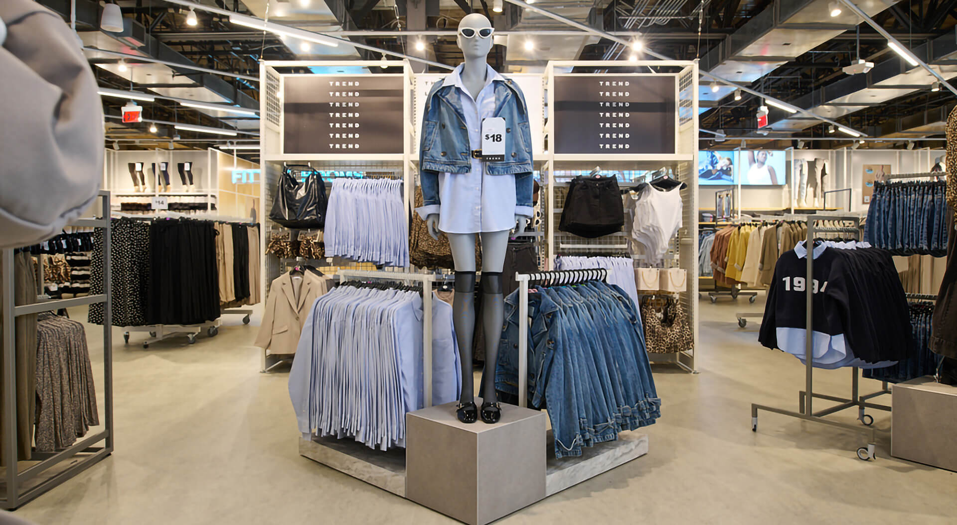 Primark store design and visual merchandising display