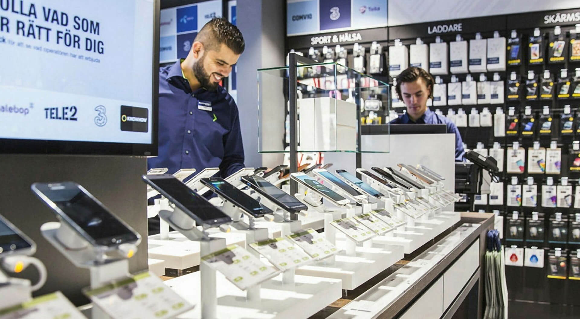 Elgiganten Samsung Mobile Phone Department Merchandising System Design and Branding Concept