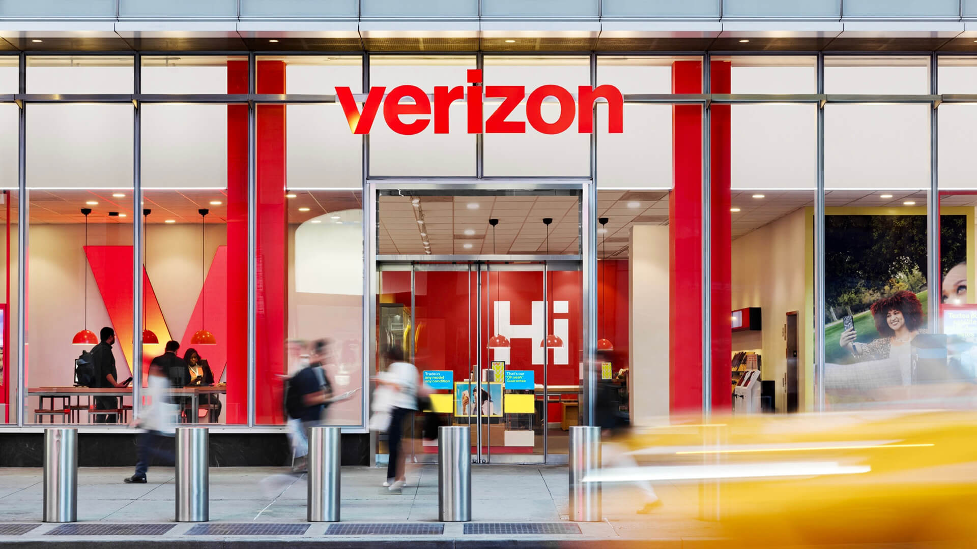 Verizon telecom NY store entrance - Rebranding logo and retail design