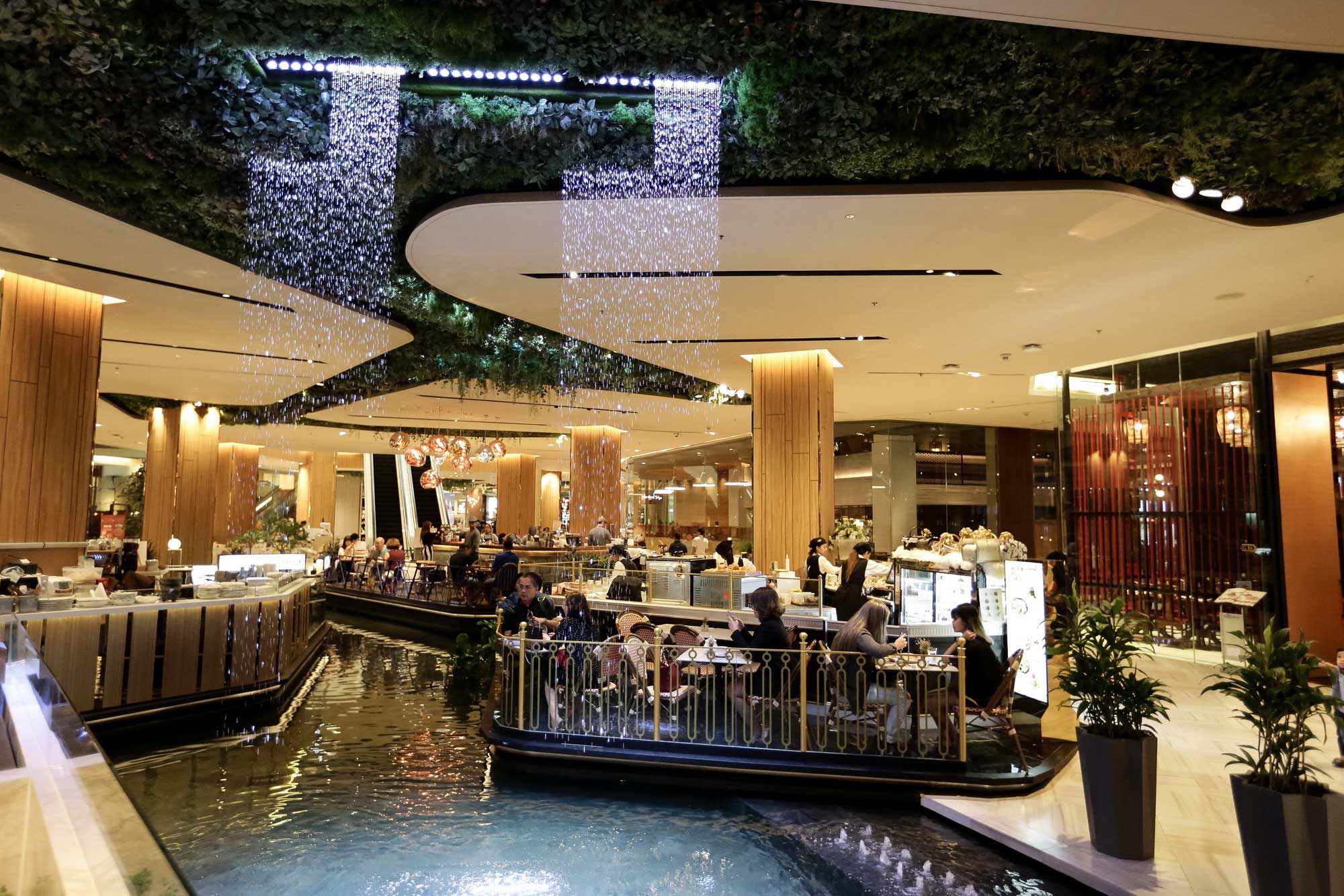 Siam Paragon shopping mall innovative food court design concept trends Siam Paragon shopping mall innovative food court design concept trends