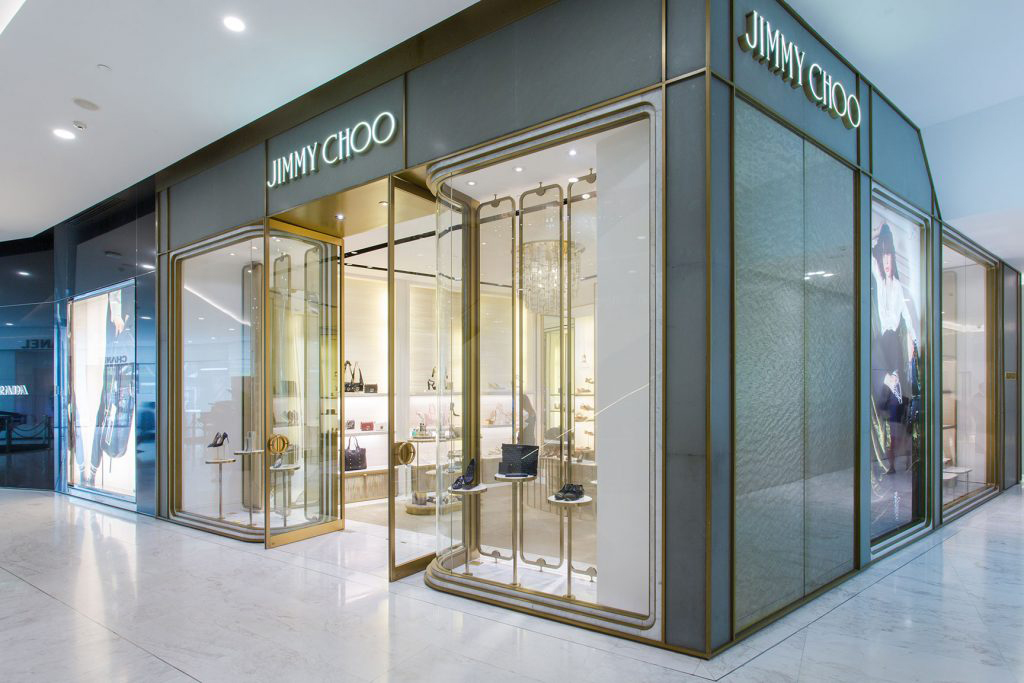 Creative solutions for fashion retail in the shopping mall at EMQuartier, Bangkok Creative solutions for fashion retail in the shopping mall at EMQuartier, Bangkok