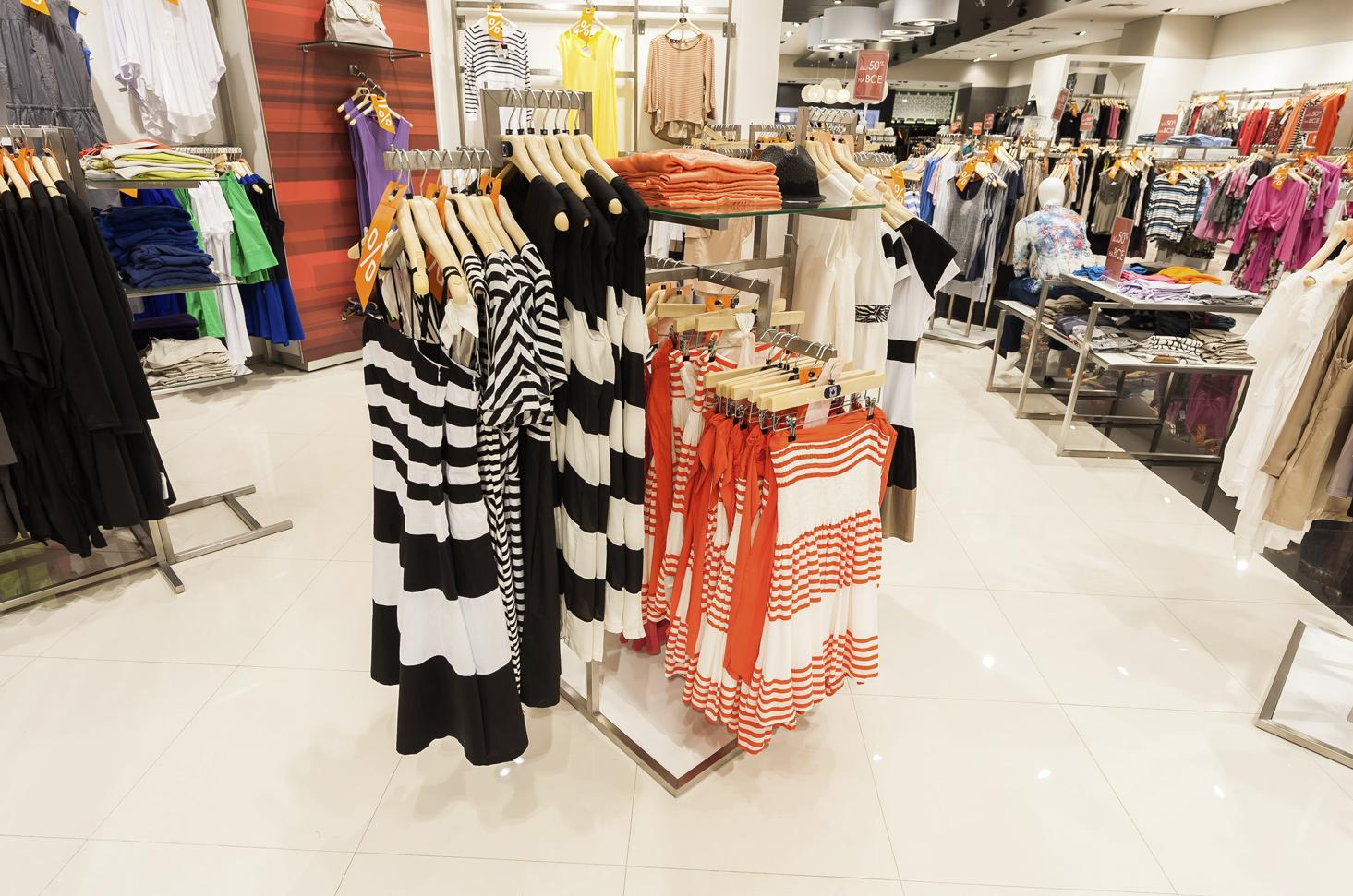 Four retail design trends changing the shopper experience of fashion stores Four retail design trends changing the shopper experience of fashion stores