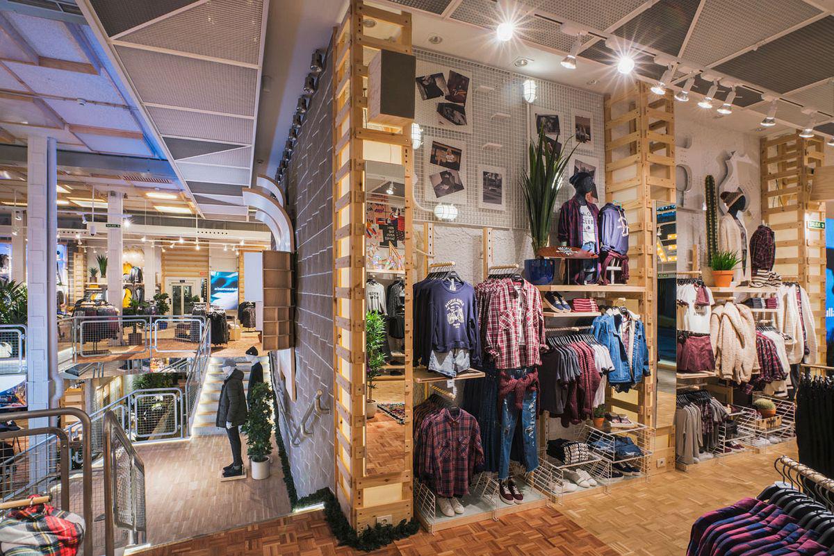Pull&Bear store design and the future of fashion. Five new trends in retail. Pull&Bear store design and the future of fashion. Five new trends in retail.