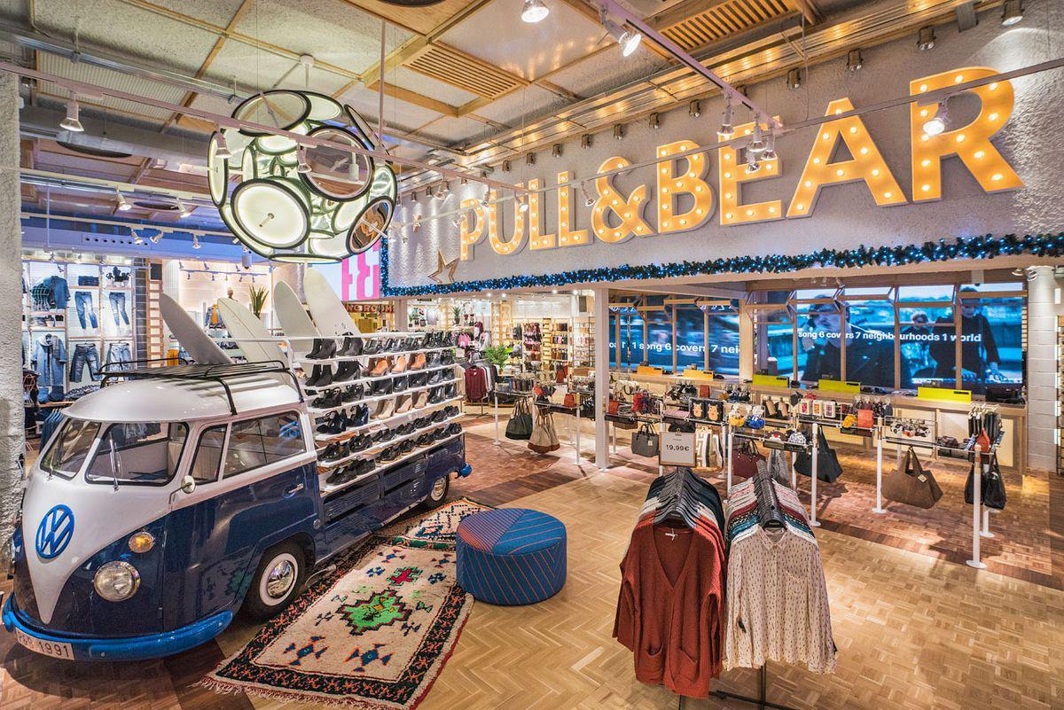 Pull&Bear store design and the future of fashion. Five new trends in retail. Pull&Bear store design and the future of fashion. Five new trends in retail.