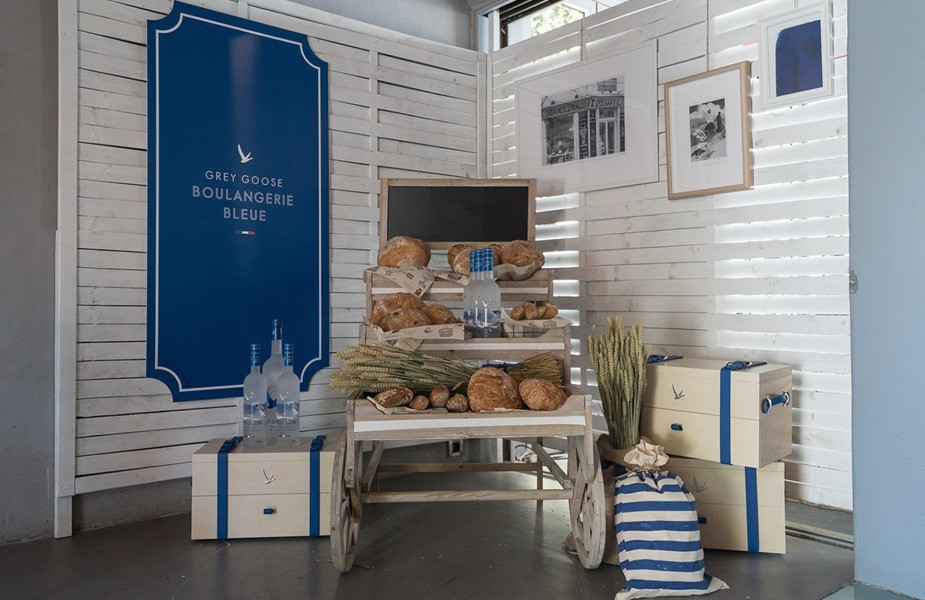 Grey Goose Martini Boulangerie Bleue promotion stand Grey Goose Martini Boulangerie Bleue promotion stand