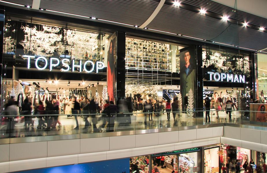 Adaptability in planning and refurbishing a shopping mall for the future. Adaptability in planning and refurbishing a shopping mall for the future.