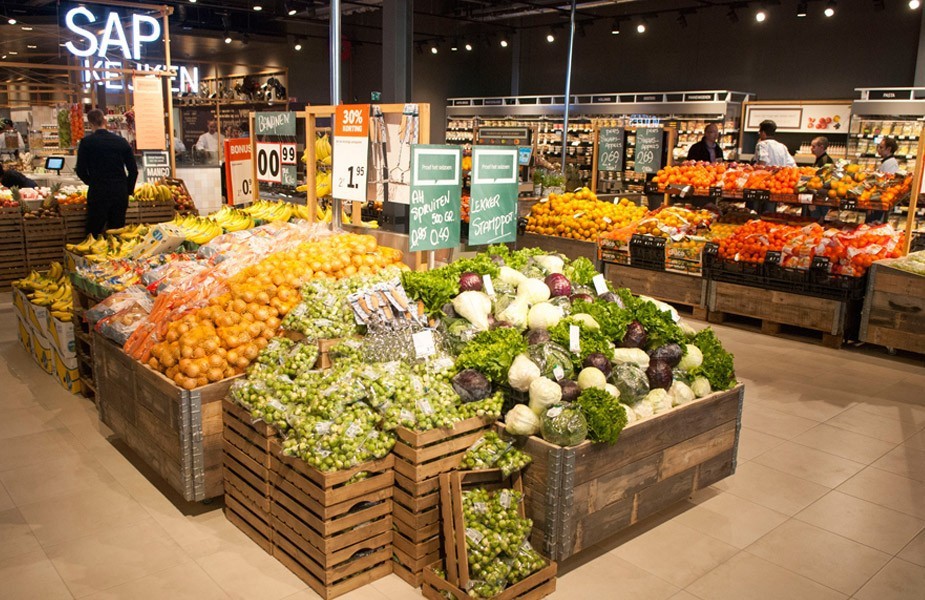 Hypermarket design trends Albert Heijn XL Eindhoven fresh produce Hypermarket design trends Albert Heijn XL Eindhoven fresh produce