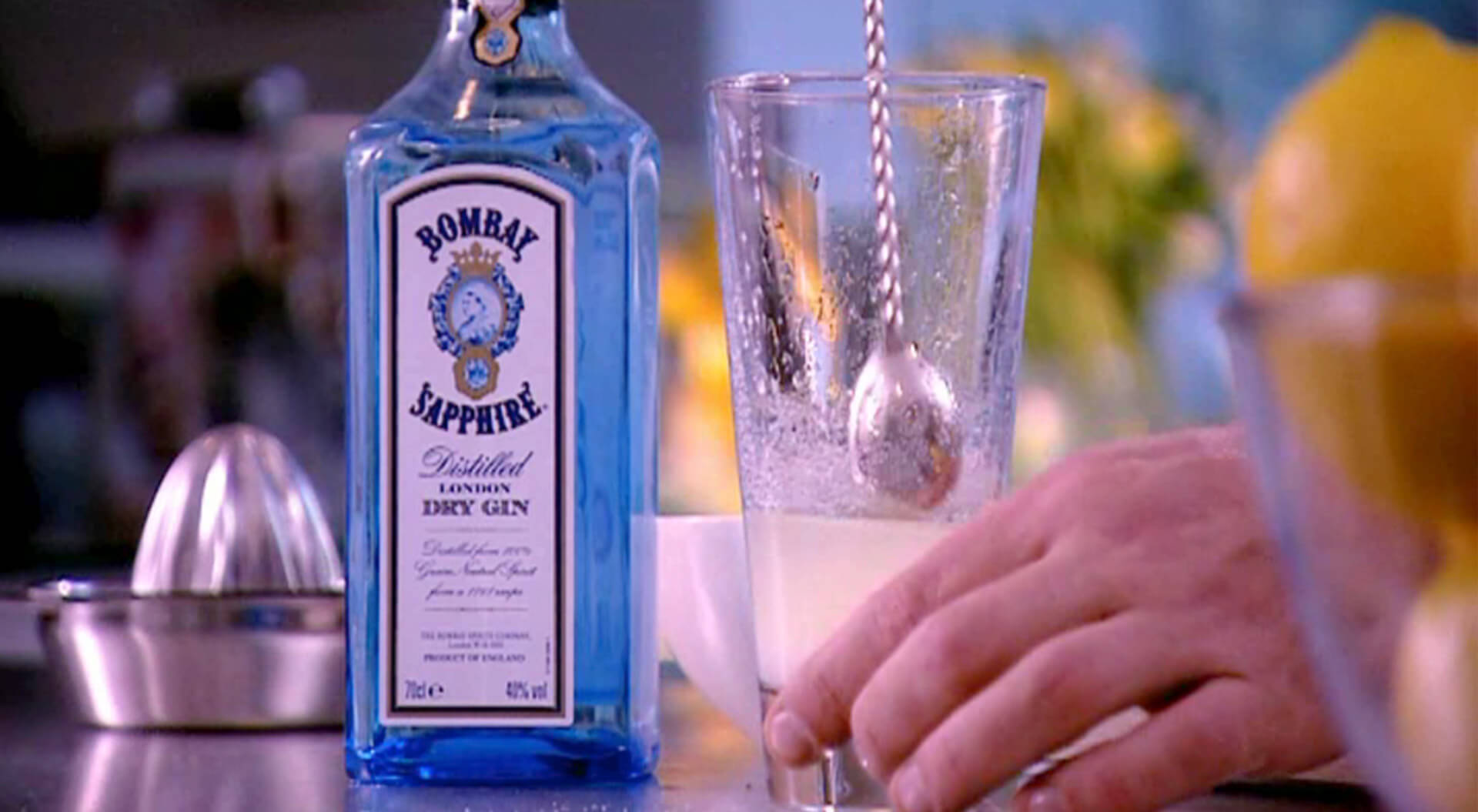 Bombay Sapphire Collins Spirits industry promotion campaigns travel retail design, airports, duty-free alcohol marketing, innovative concepts Bombay Sapphire Collins Spirits industry promotion campaigns travel retail design, airports, duty-free alcohol marketing, innovative concepts