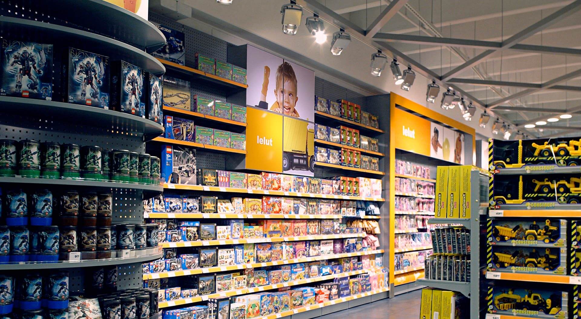 K CityMarket hypermarket Finland, children's toy department merchandising system and branding K CityMarket hypermarket Finland, children's toy department merchandising system and branding