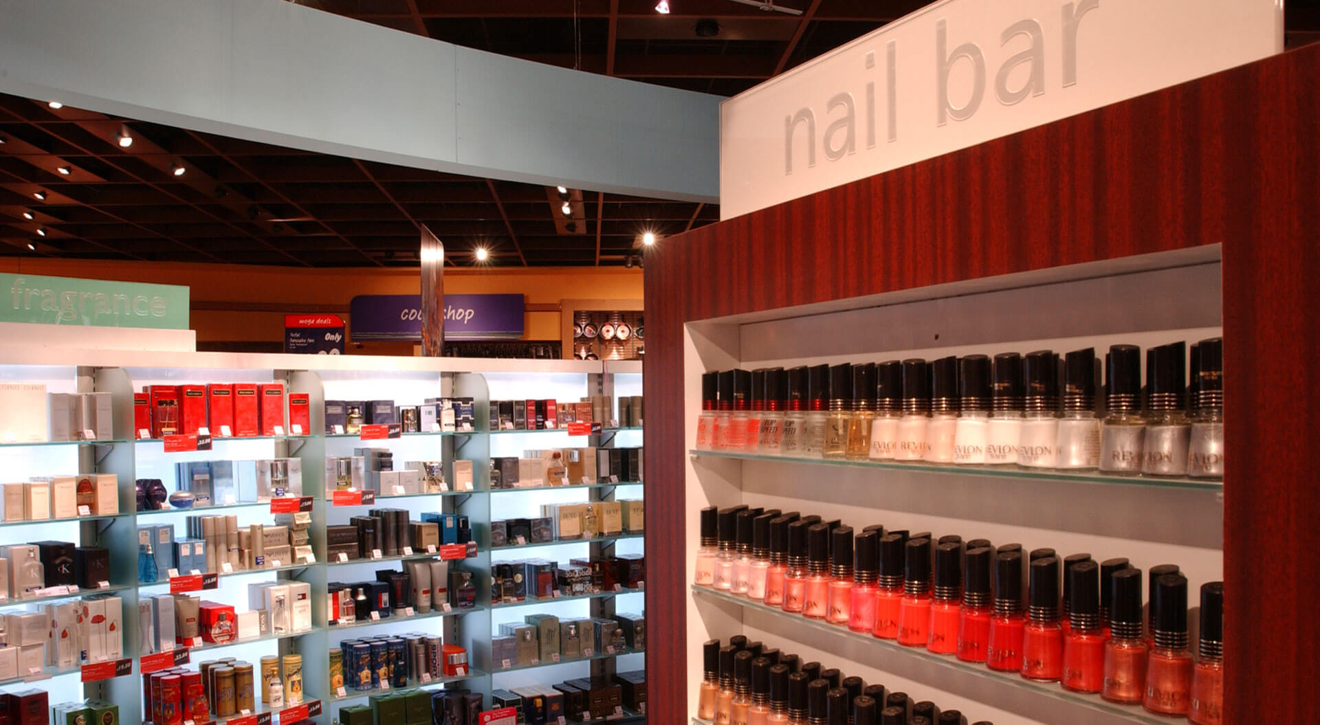 Safeway Mega store hypermarket health and beauty nail bar department merchanding display and grapghic branding Safeway Mega store hypermarket health and beauty nail bar department merchanding display and grapghic branding