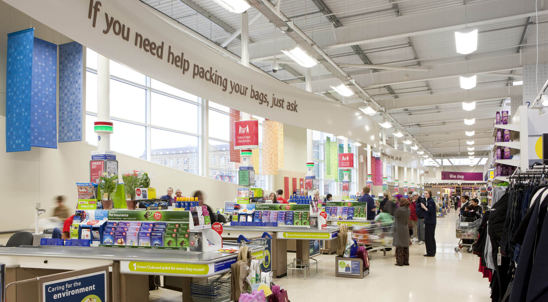Retail branding, corporate identity, brand, hypermarket interior design planning, marketing POP in-store, grocery food supermarkets - Tesco Retail branding, corporate identity, brand, hypermarket interior design planning, marketing POP in-store, grocery food supermarkets - Tesco